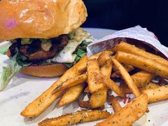 -FLOVIE FLORIST CAFE