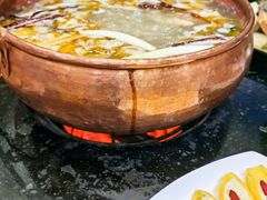 -三锅莊·牦牛肉火锅·香格里拉特色藏餐宴请餐厅(菱角塘路店)