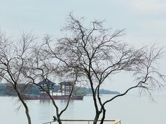 -亮河湾山庄