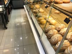 面包甜点陈列柜-皇后西斯汀饼店(文化路店)