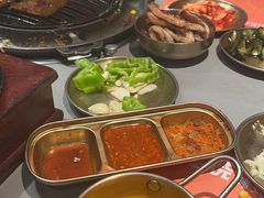 -轻烧烤肉(光谷步行街店)