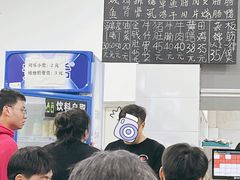 -容里煲仔饭(利丰北路店)