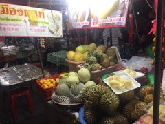 -芒果糯米饭摊子