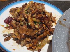 -靠山屯东北农家菜(八龙桥雅苑店)