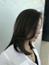 -HAIR CORNER