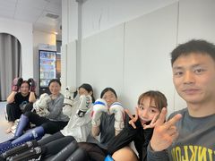 -EFL巴西柔术·综合格斗·泰拳·少儿体能训练(虹桥德必馆)