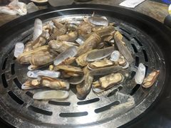 蛏子-日进一片海.生腌海鲜火锅.宵夜烧烤(三里屯总店)