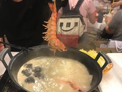 -鲜入围煮花胶鸡海鲜火锅