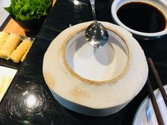 -东椰·海南椰子鸡火锅(朝阳门店)