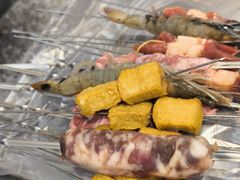 -喜悦小串丹东小黄牛海鲜烧烤大排档(民主广场店)