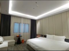 -雲宜贵宾舍酒店(深圳龙东地铁站店)