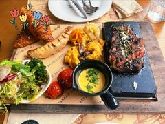 -Mark&Mars Restaurant