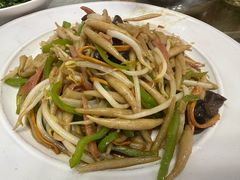 -天天向上素食餐厅(五台山店)