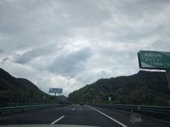 -雅鲁激流探险漂流