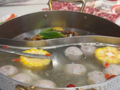 -八合里牛肉火锅(上海世茂广场店)