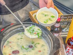 -牛牛和牛海鲜粥底火锅(长虹国际城店)