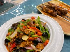 -乡村馕坑肉·烧烤·新疆菜·本地人更爱吃(阿勒泰首店)