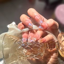 -瞧·享轻奢美甲美睫