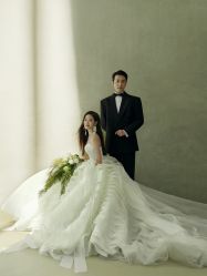 点击看大图 -至臻微拉婚纱摄影