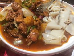 伊犁辣皮子烩大盘鸡-西贝莜面村(镇江苏宁广场店)