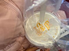 -沪上阿姨鲜果茶(世茂广场宽厚里店)