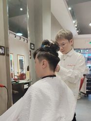 -P.R.O.salon 发哲