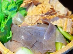 蔬菜拼盘-毛辣果·酸(OHA复兴西路店)