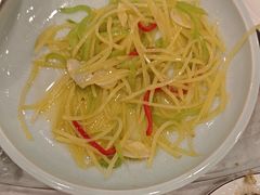 -鑫巴蜀小镇 · 水煮鱼专研店(玉桥店)