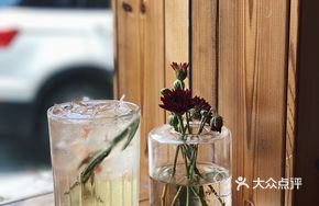 Grapefruit Rosemary Sparkling Water
