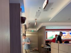 -海底捞火锅(杭州庆春路夜宵主题店)