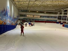 -乔波室内滑雪场