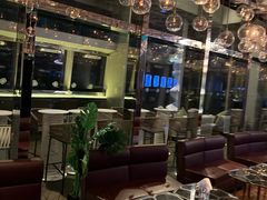 -OZONE 顶楼酒吧(香港丽思卡尔顿酒店)