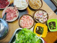 -干老庆贵州留一手烤鱼·地摊火锅(财经大学店)