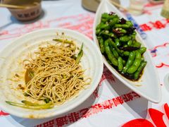 -肥肥虾庄·金牌油焖大虾(汉口城市广场店)
