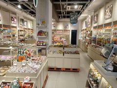 零售区-来伊份(绿杨路店)