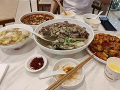 -犇逸·乐山跷脚牛肉·四川现炒(览海店)