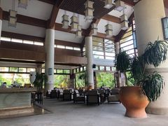 -亚龙湾喜来登·美景台大堂吧
