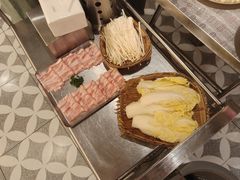 -朱光玉火锅馆(龙阳广场店)