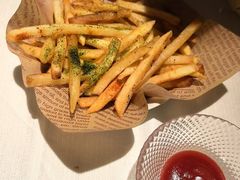 -LESCEDARS Brasserie Bistro香柏树