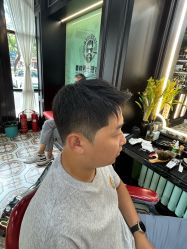 -豪帅男士理容馆