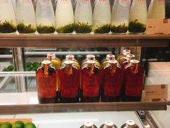 -奈雪的茶(湖滨银泰in77C区PRO店)
