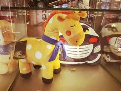 -奔驰北京极光星徽(四元桥店)