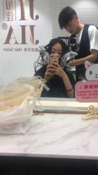-镁连社·美联社