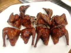 红烧乳鸽-鸿达渔港