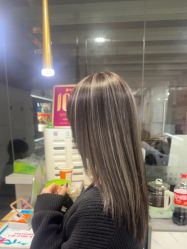 -镁连社·美联社