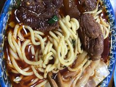 极品牛肉面-蒋六十八梯眼镜面(狮子坪店)