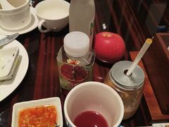 -广州万富希尔顿酒店·感趣自助餐厅·金秋蟹宴生蚝海鲜刺身