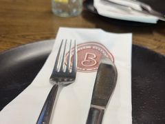 -BOURBON 玻本美式餐厅酒吧(虹桥新天地店)
