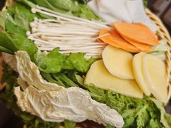 -灶知轩湘西石锅鱼(万佳广场店)