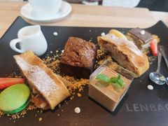 -LENBACH兰巴赫西餐啤酒坊(大连东港店)